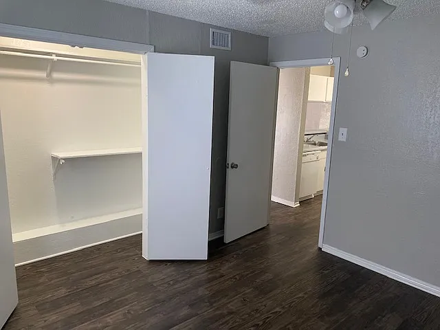 1709 W Schunior Rd #904 — Photo 3