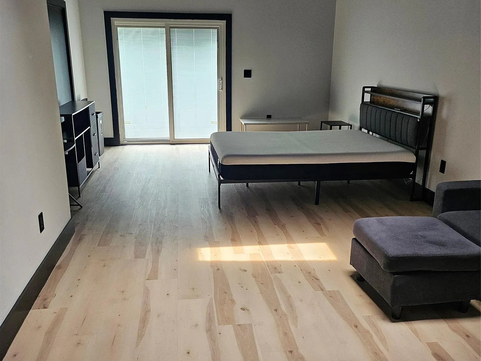 1 bed, 1.0 bath, 400 sqft, $1,100 — Photo 1