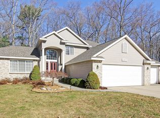 13971 Great Oak Ave, Grand Haven, MI 49417