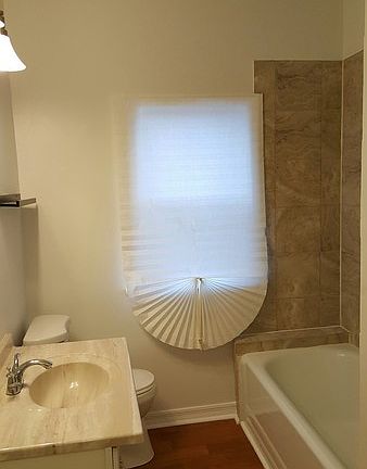 3rd image of 3141 Elmwood Ave