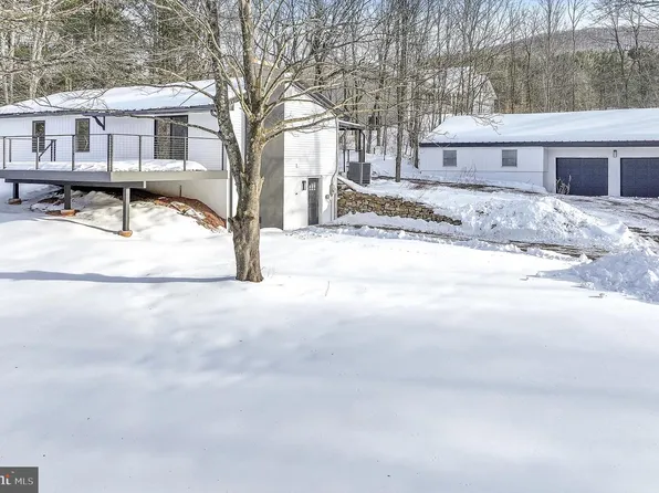 332 Wild Turkey Ln, New Ringgold, PA 17960