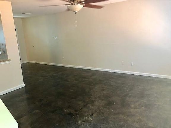 4th image of 10725 Garbacz Dr