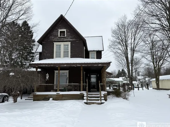 220 E Main St, Falconer, NY 14733