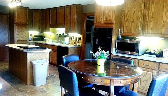 Large Eat In Kitchen 