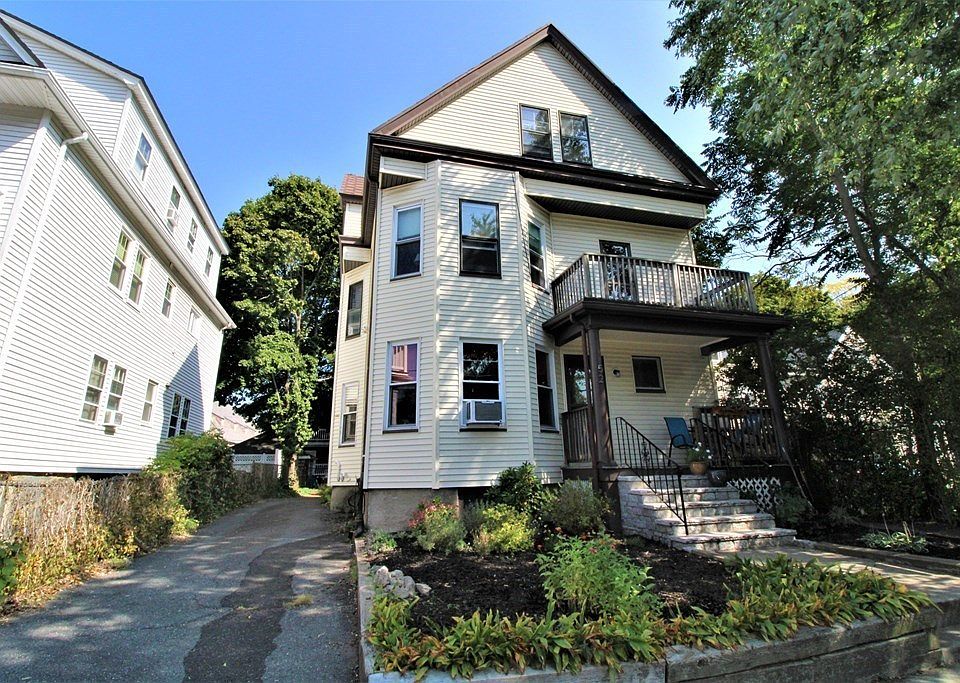 1st image of 52 Patten St #1