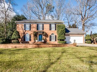 1359 10th Street Dr NW, Hickory, NC 28601