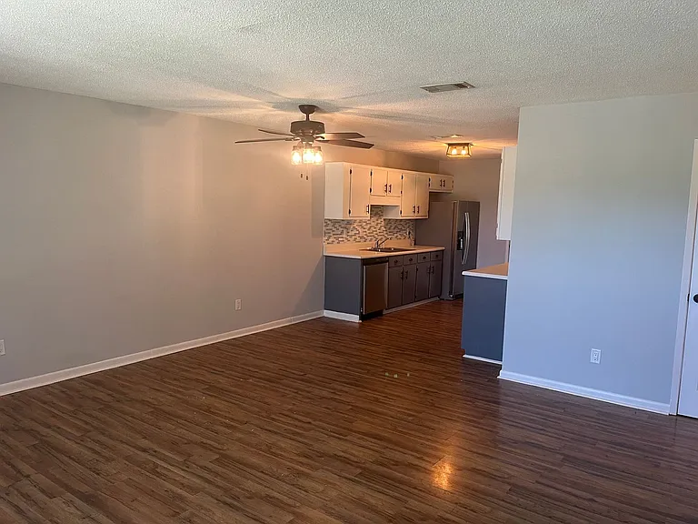 3238 Santa Rosa Dr — Photo 2