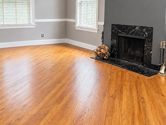 3rd image of 7322 Ravinia Dr