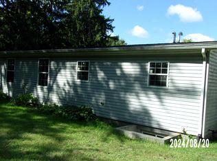 26175 C Dr N, Albion, MI 49224