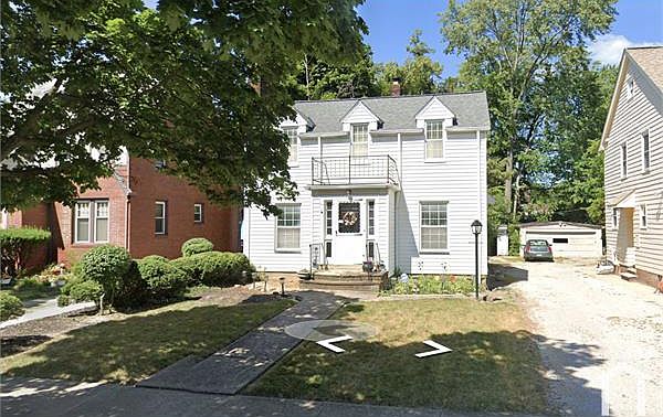 1st image of 1916 Powell Ave