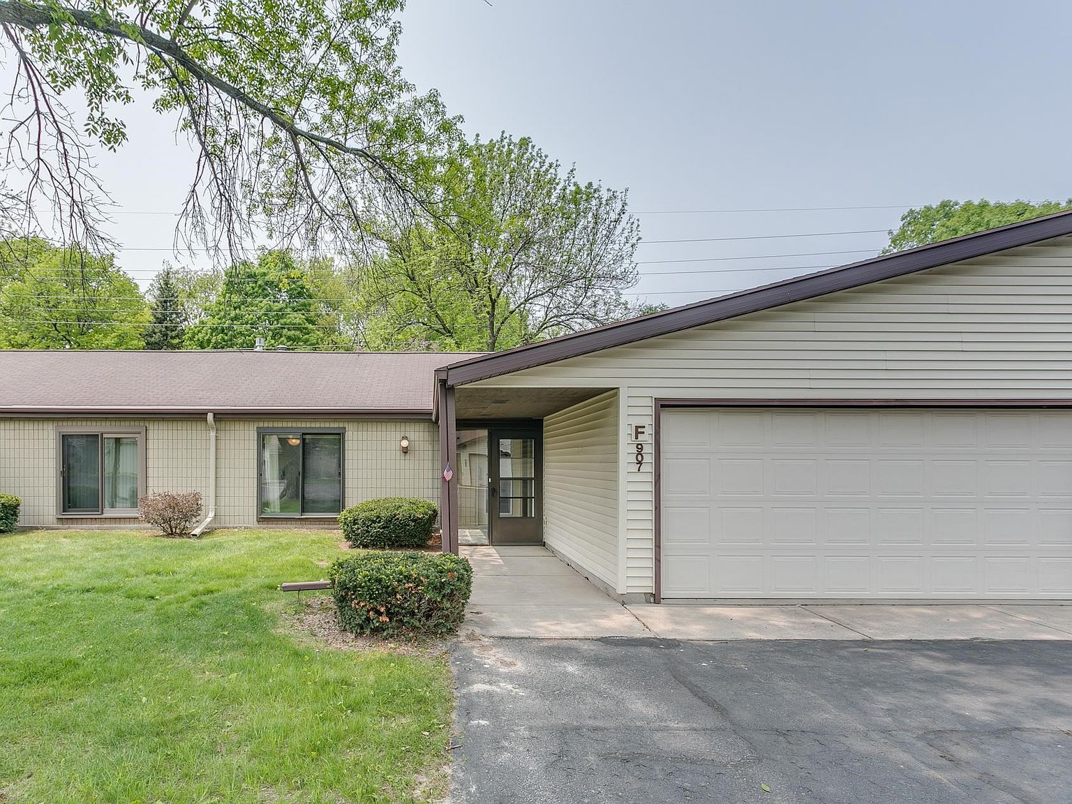 907 Jacobsen Rd UNIT F, Neenah, WI 54956 Zillow