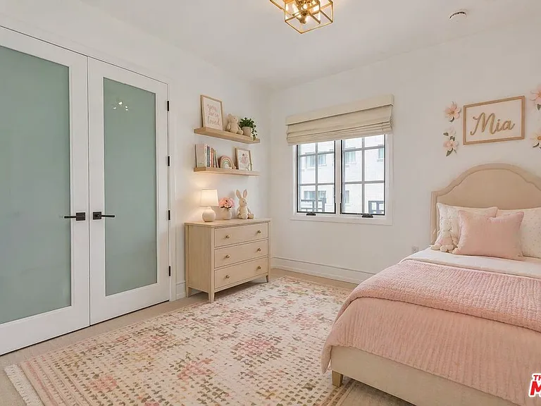 225 S Hamilton Dr #106 — Photo 26