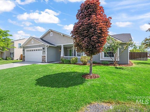 2nd image of 1078 S Hebgon Lake Ave