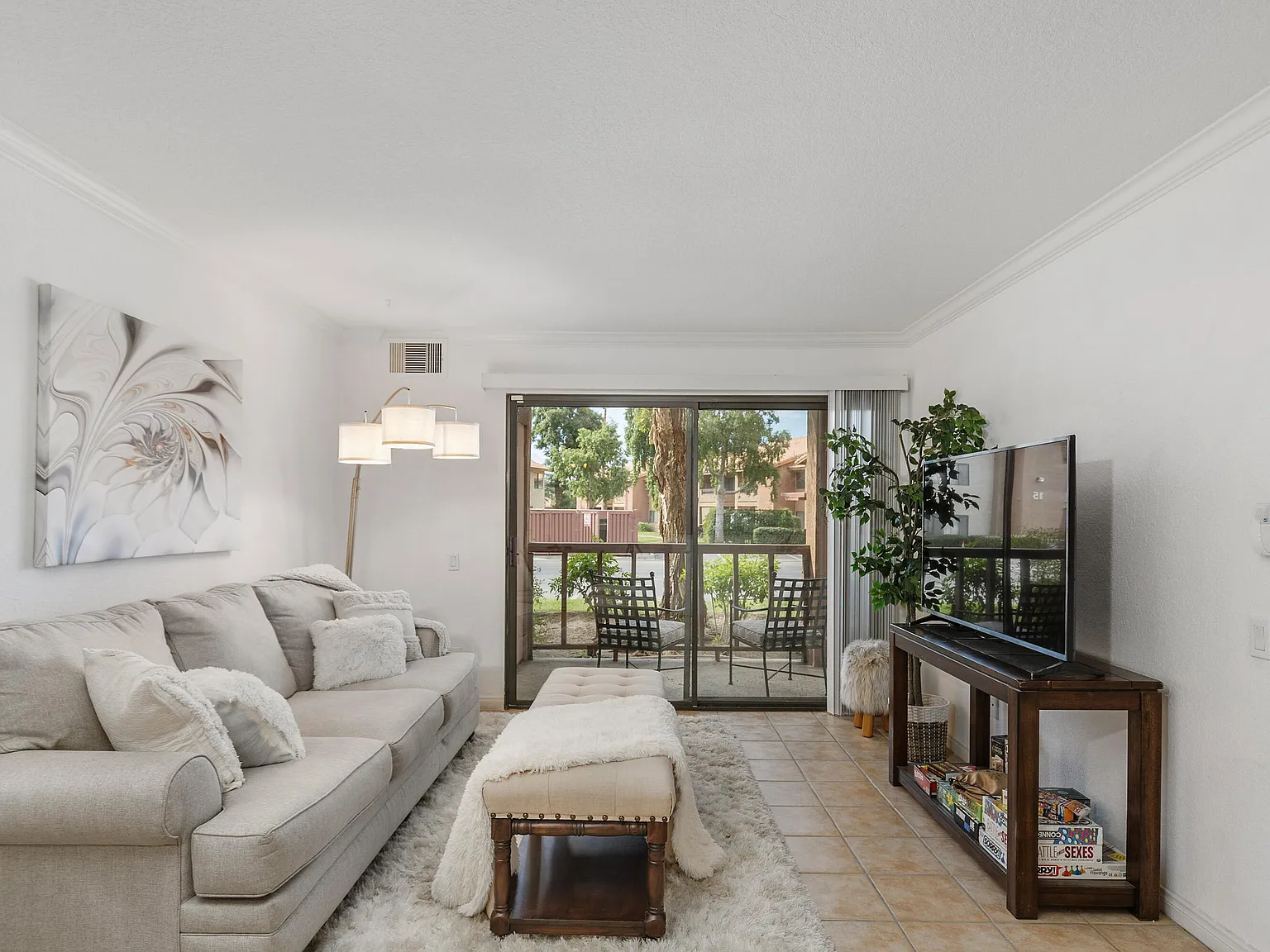 1 bed, 760 sqft, $1,700 — Photo 2