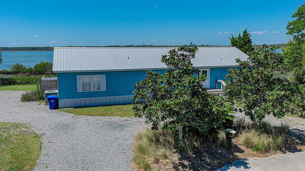 Building Photo - 6347 Salado Rd