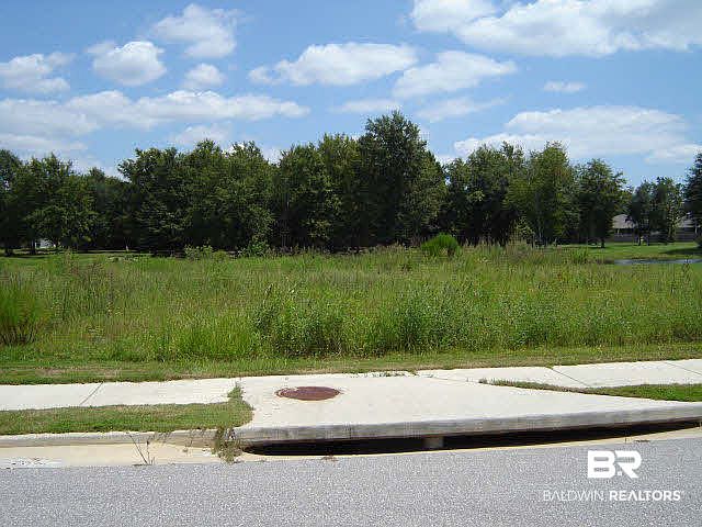1st image of 31 Lake View Dr