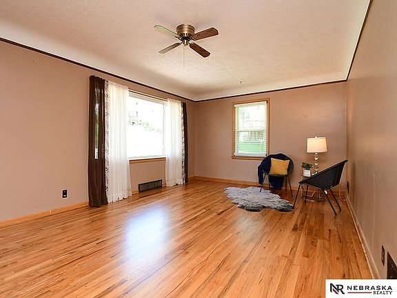 5th image of 5319 Pinkney St
