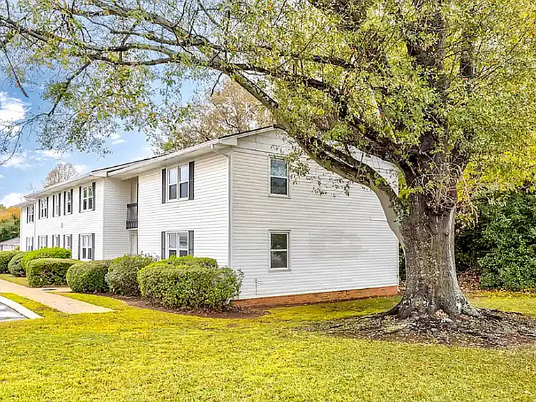 Mauldin Heights — Photo 16