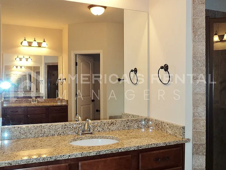 3768 Creekside Way — Photo 16