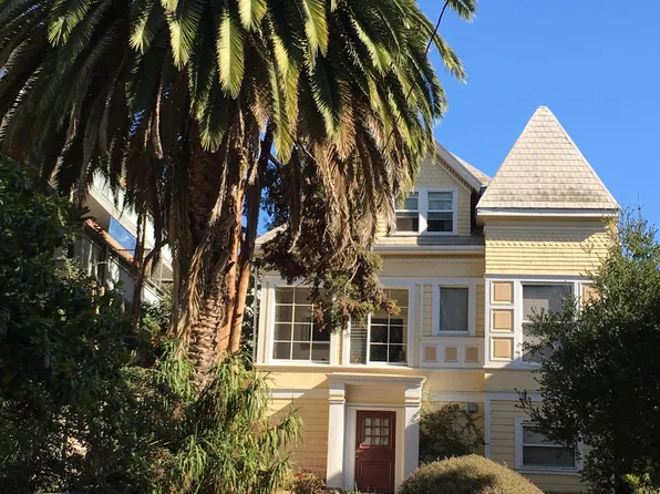 696 Mariposa Ave #1, Oakland, CA 94610