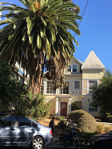 696 Mariposa Ave #1 Photo 1