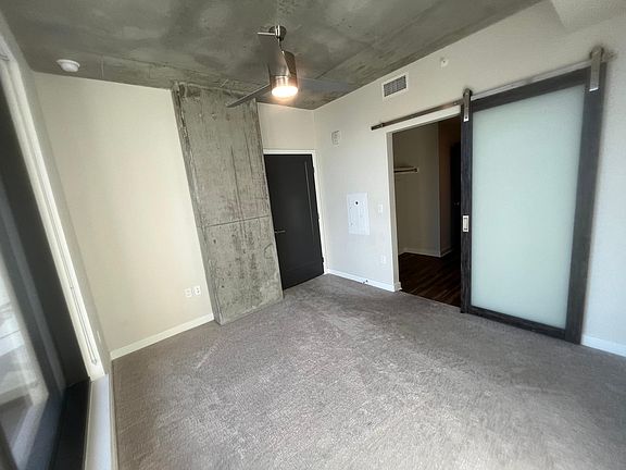 4th image of 1000 Bannock St #907