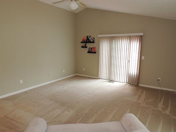 3rd image of 307 N Maude Dr E