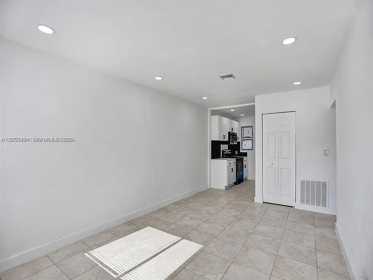 708 N 20th Ct #1-2 — Photo 27