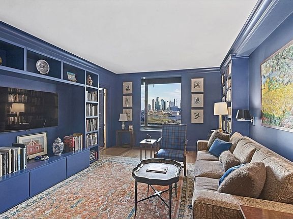 2nd image of 435 E 52nd St #7C