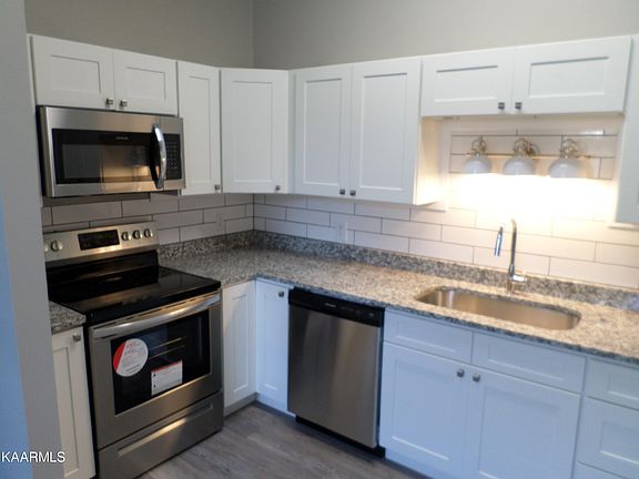 4th image of 3601 Cloister Way