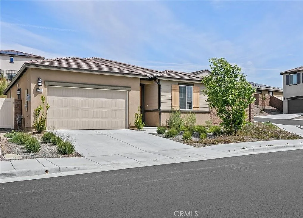 3 bed, 1624 sqft, $3,250 — Photo 1