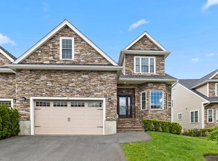 16 Cape Club Dr, Sharon, MA 02067