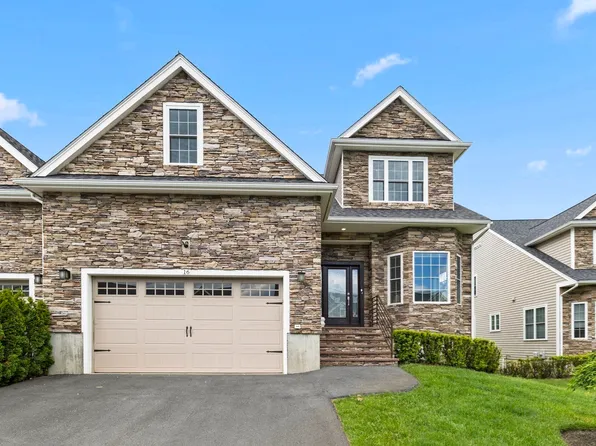16 Cape Club Dr Unit 16, Sharon, MA 02067