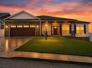 202 Chloe Ln, Morgantown, WV 26508