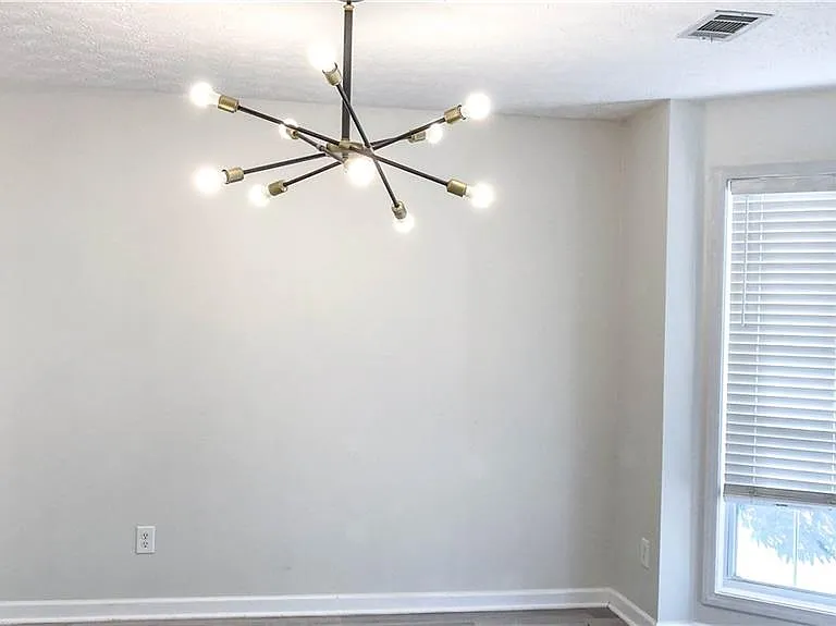 570 Sterling Pointe Ct — Photo 7