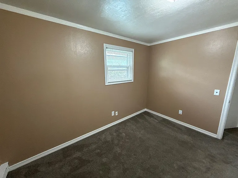 465 Madrona Ave SE — Photo 11