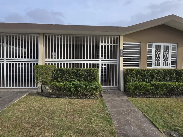 Urb Villa Asturias 30 27 Calle Pravia, Carolina, PR 00983
