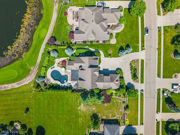 2nd image of 2198 E Park Dr