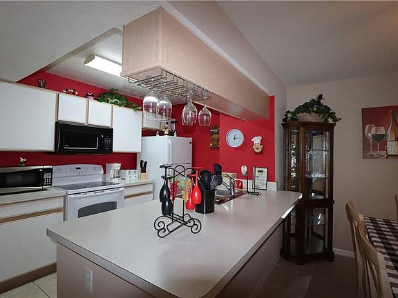 3rd image of 3159 Britannia Blvd APT B