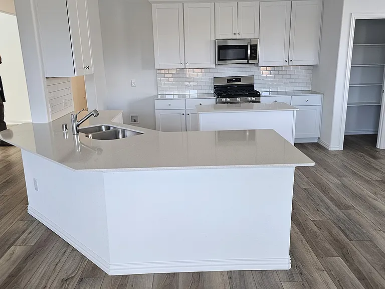 2406 Bold Venture Dr — Photo 5