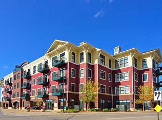 4100 Spring St APT 207, Spring Park, MN 55384