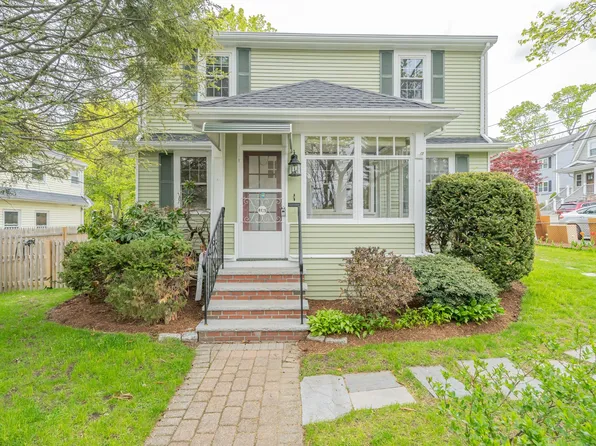 16 Crescent Hill Ave, Lexington, MA 02420