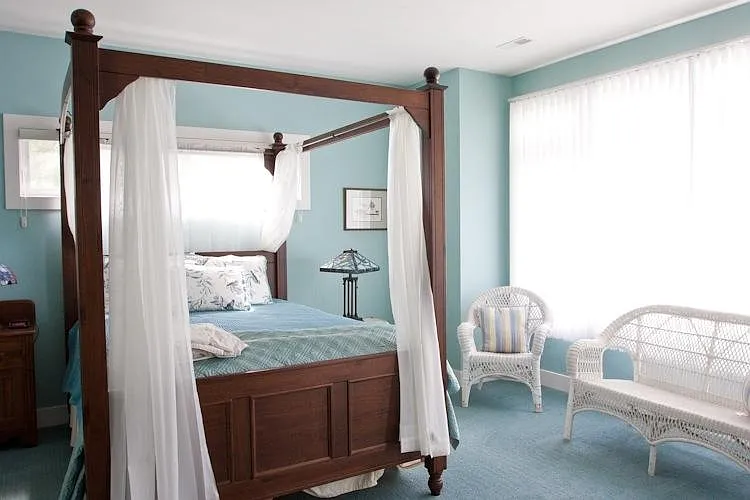 master bedroom on 2nd floor has great lake views