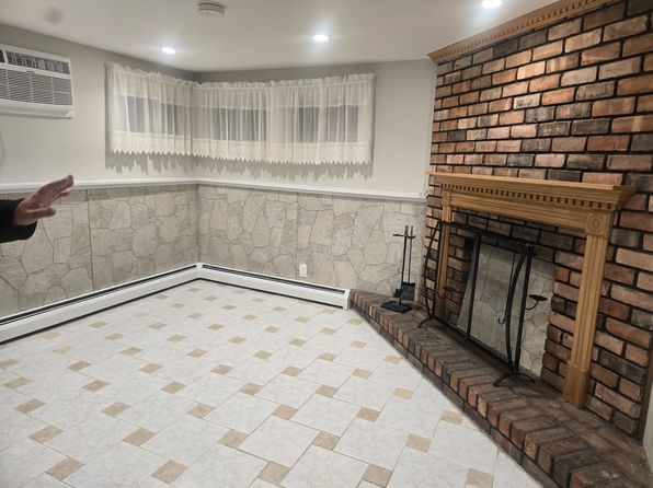 (undisclosed Address)