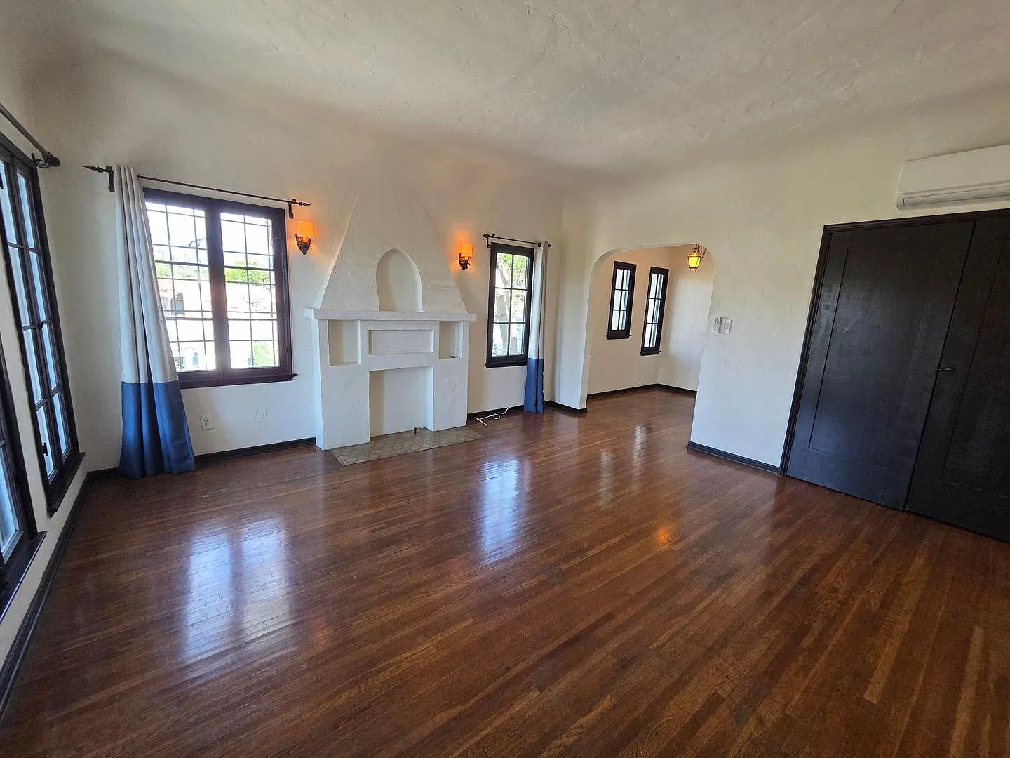 2916 Marathon St. — Photo 4