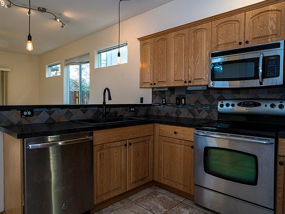 3rd image of 4346 NE 69th Ave