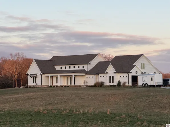 2888 Scott Fitts Rd, Murray, KY 42071