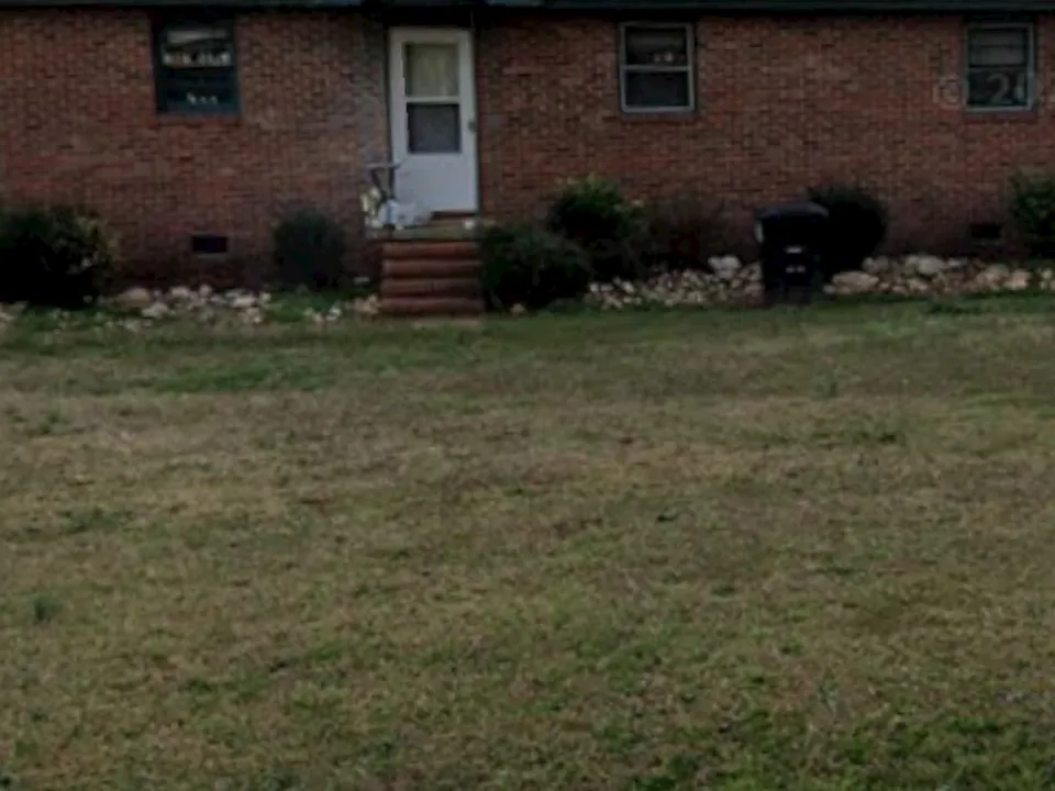 1120 Erskine Rd