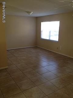 3rd image of 860 Loretta Dr