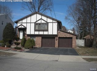225 Paterson Ave, Hasbrouck Heights, NJ 07604
